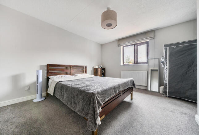 1387107-13-6932e5...