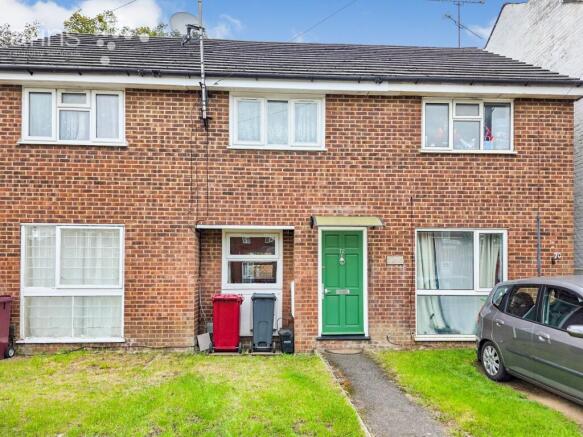 2-bed terraced on Orts Road, Reading, RG1, £270,000