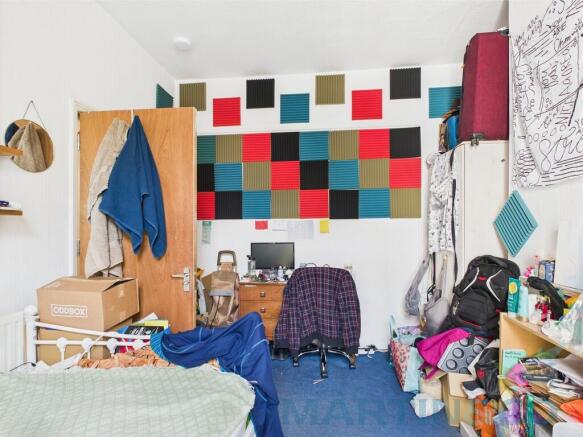 Bedroom 1 Pic 1
