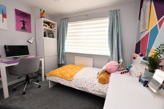 BEDROOM 2.JPG
