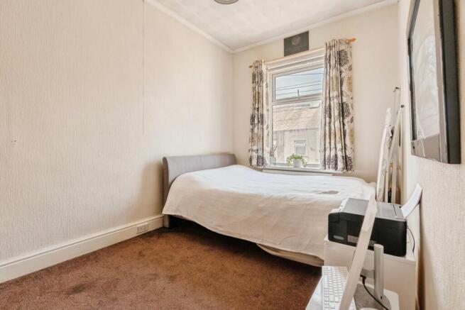 2 bed Terraced for sale Image 11