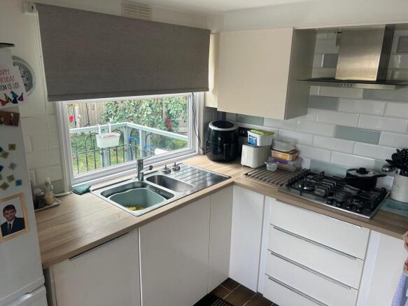 6726c804-ee32-45b...