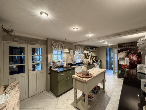 Willow Farm kitch...