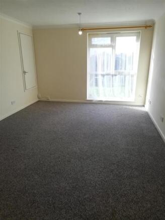 Living Room.jpg