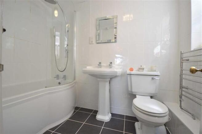 EN SUITE
