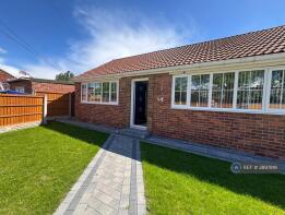 Merryville, Ramskir View, Thorne Road, Stainforth, Doncaster DN7 5BJ