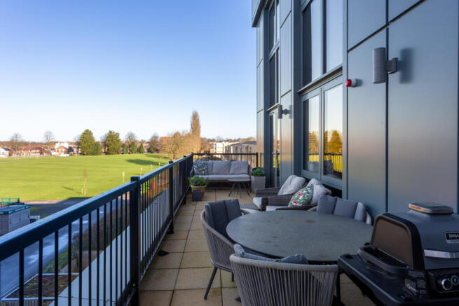 3 bed Duplex for sale Image 5