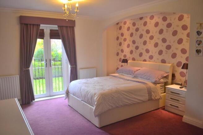 mast bed