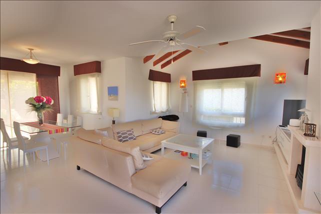 Living and Dining Ro