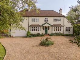 27, Lower Road, Leatherhead KT22 9EL