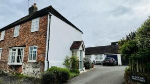 42, Swan Street, Petersfield GU32 3AD