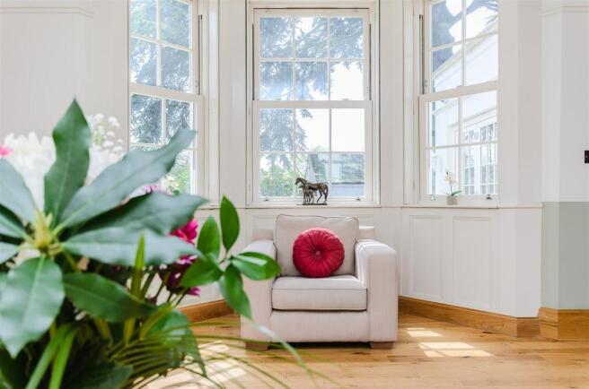 8293885-interior30.jpg