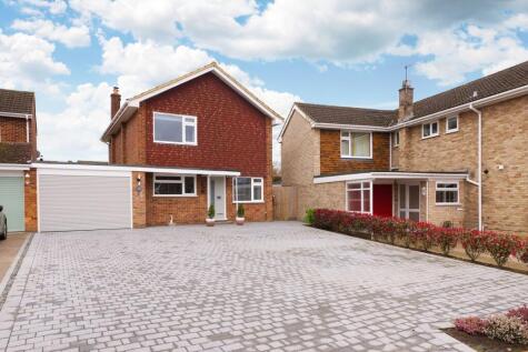 St. Leonards Road, Horsham, RH13