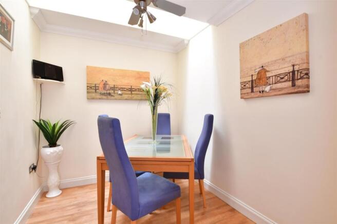 Dining Room/ Bedroom 4