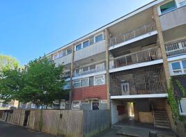 6, Craylands, Basildon SS14 3RH