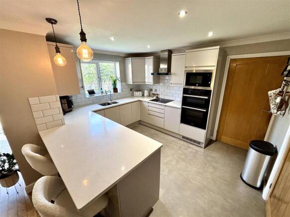 Open Plan Kitchen and Dining Room