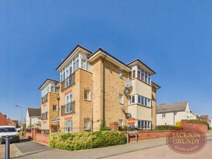 St. Crispin Crescent, Northampton, NN5 6GD