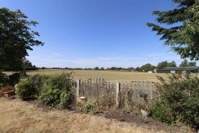 3 bed Detached Bungalow for sale Image 11