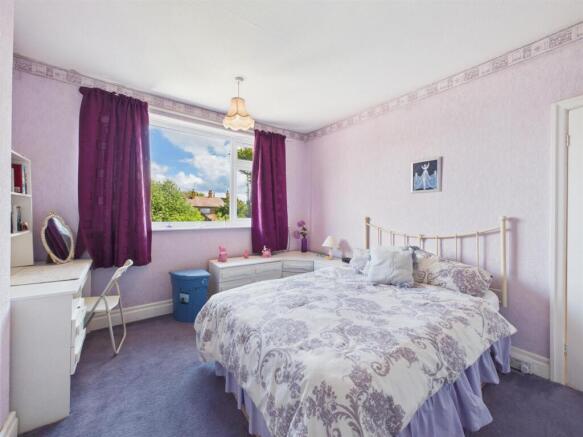 3 bed Semi-Detached for sale Image 7