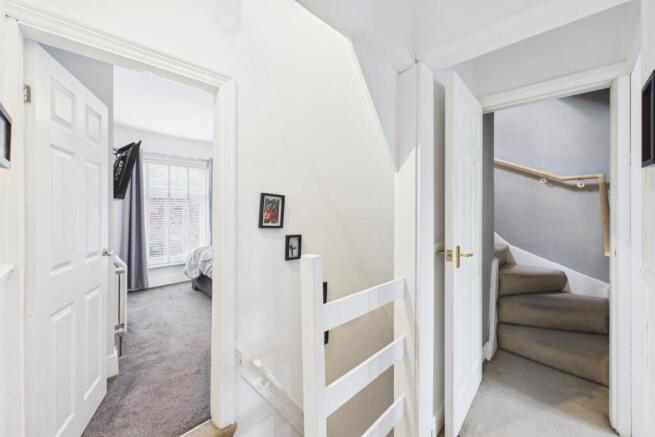 3 bed Terraced for sale Image 11