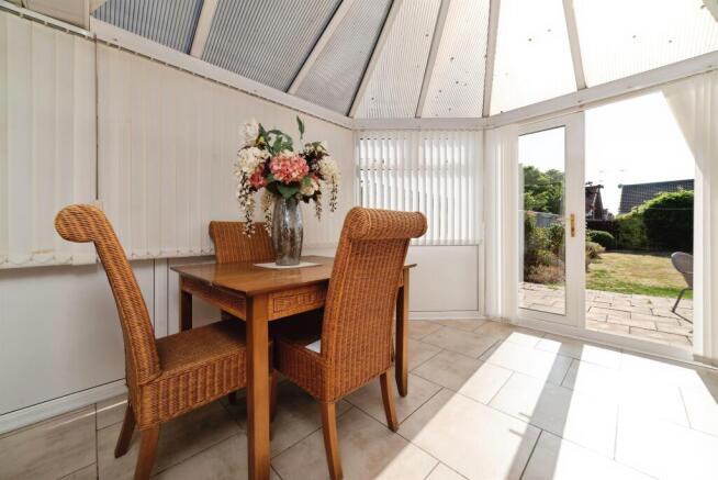 2 bed Semi-Detached Bungalow for sale Image 9