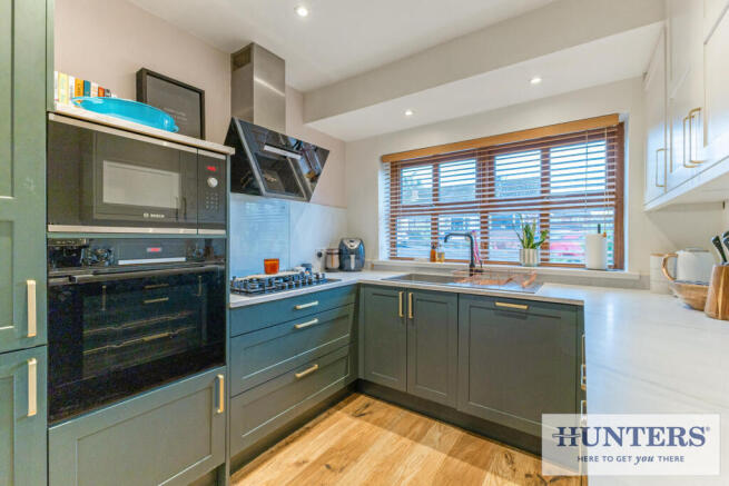 2 bed Semi-Detached Bungalow for sale Image 8