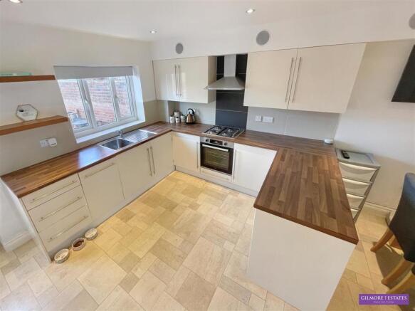 Dining Kitchen (ground floor)