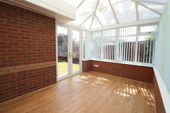 3 bed Detached Bungalow for sale Image 9