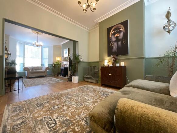 4 bed Terraced for sale Image 7