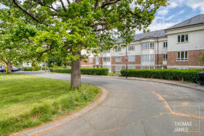 Flat 17, Park Court, Park Grove, Wood Green, London N11 2QB