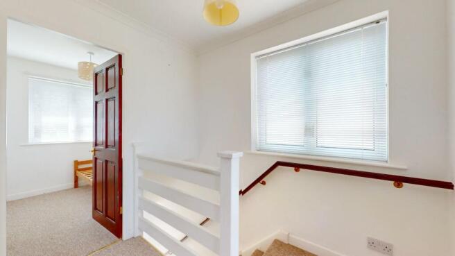 FIRST FLOOR LANDING