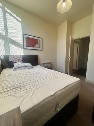 1 bed Apartment to rent Image 11
