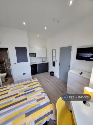 *Studio 1 Now Taken* £999/Month