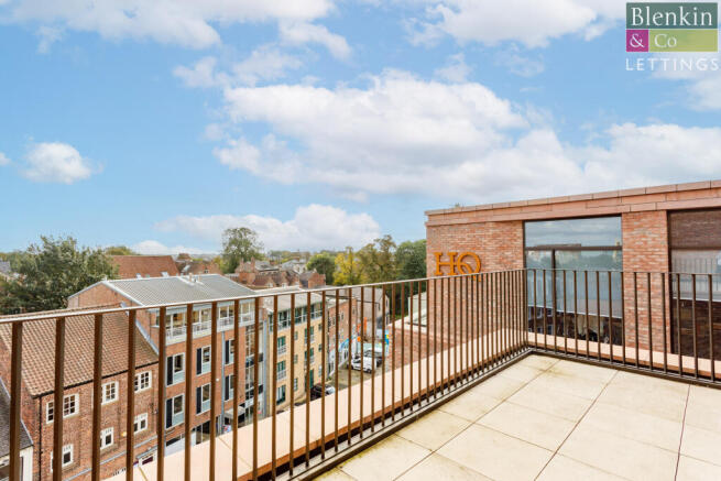 3 bed Penthouse to rent in york