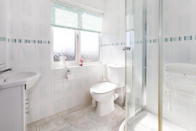 Shower Room / Wc