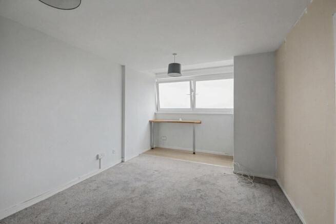 22 Tower Heights, Hoddesdon, Herts, EN11 8UQ