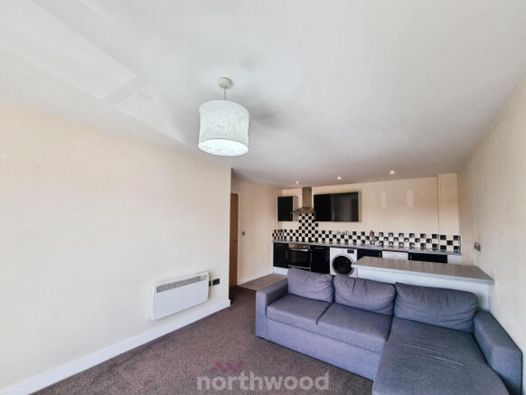 2 bed Flat to rent Image 4