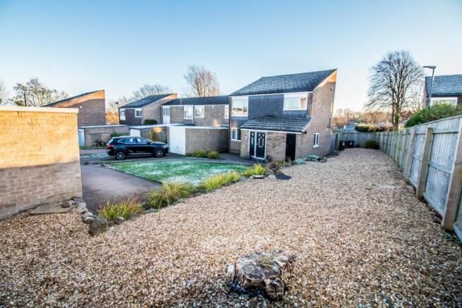 Front Exterior pic 2