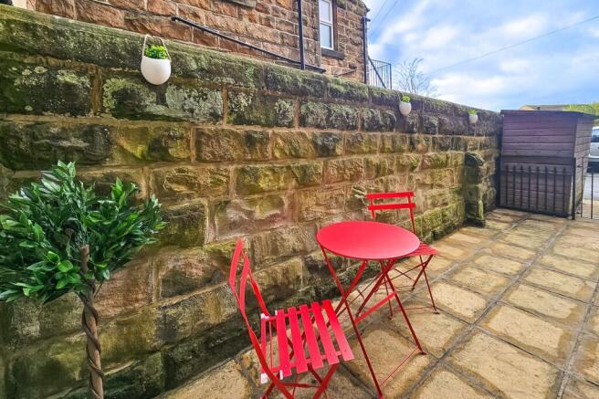 2 bed Ground Flat for sale Image 4