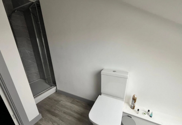 1 bed Flat to rent Image 5