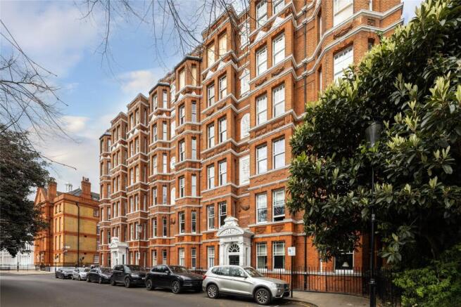 Carlyle Mansions