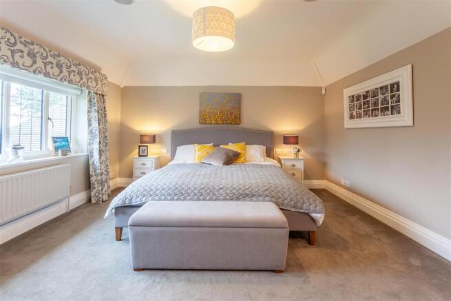 Bedroom i (1 of 1).jpg