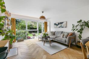 1, Herrick Court, Parkleys, Richmond TW10 5LL