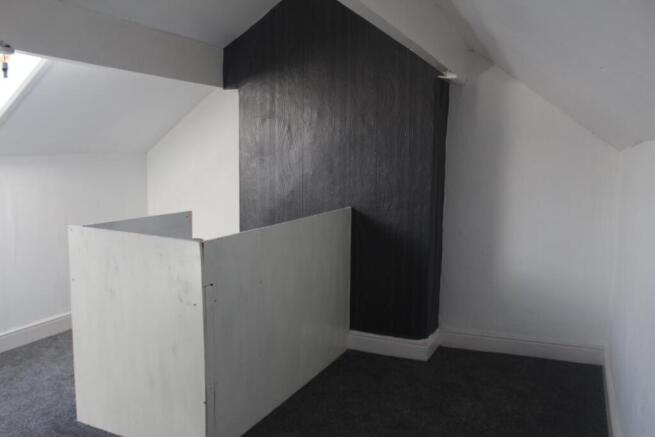 3 bed Terraced to rent Image 4