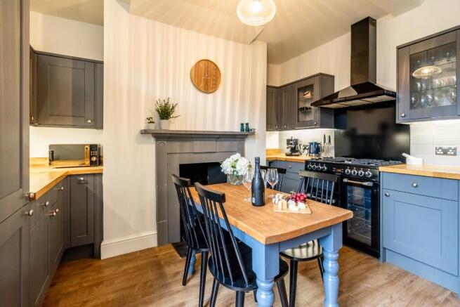 3 bed Semi-Detached to rent Image 7