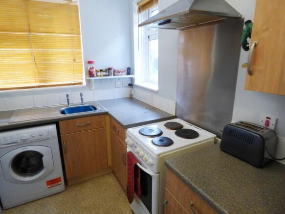 Landseer Road, Leeds, West Yorkshire, LS13 photo 5