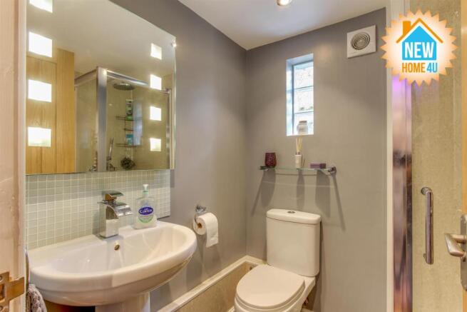 SHOWER ROOM: