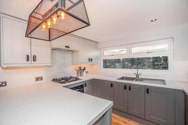 Kitchen / Dining Roo