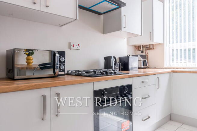 2 bed Terraced for sale Image 6