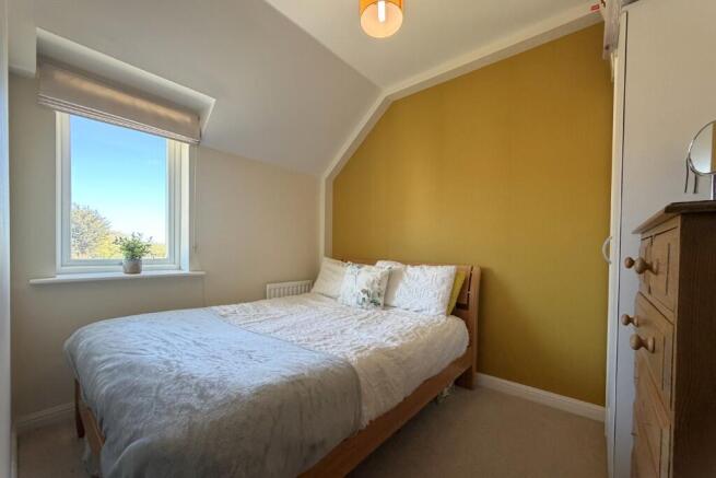 2 bed Flat for sale Image 9